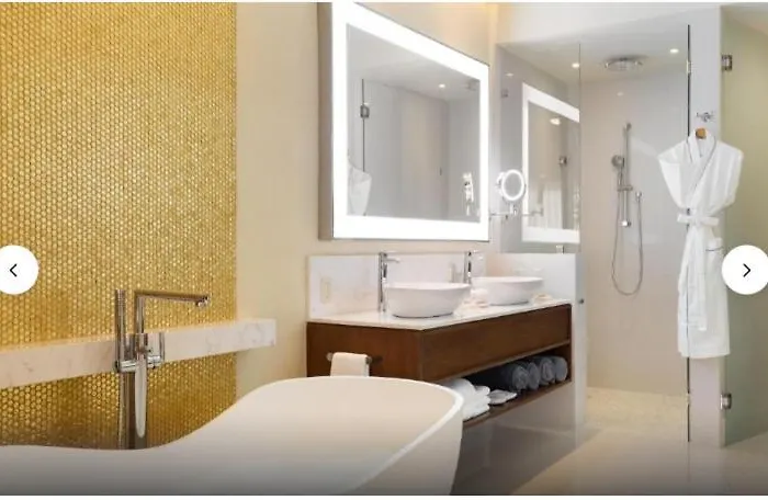 Resort La Valencia 5*